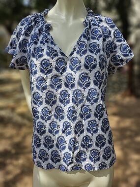 J. Crew White and Blue Floral Short-Sleeve Blouse S